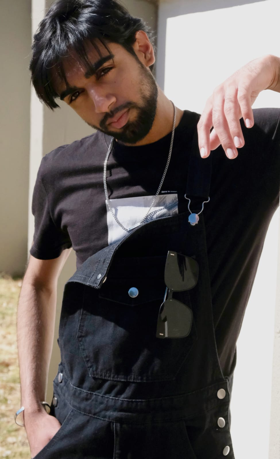 Momo editorial portrait 1000082953.jpg